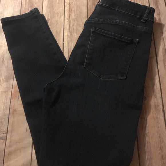 ♦️Time and Tru Jeans ♦️ - Picture 3 of 5